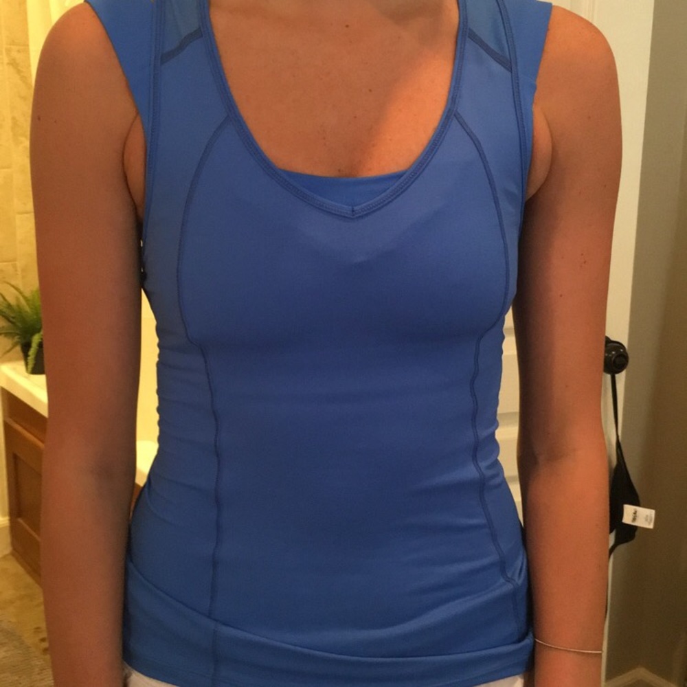 Lulu lemon workout tank size 2